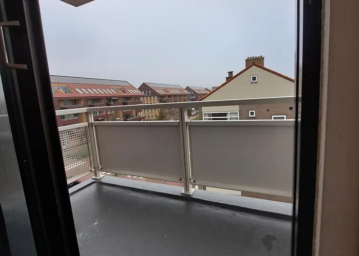 Apartments, 20 Minutes From Amsterdam, Full Service Objectcode Um46 Appartement