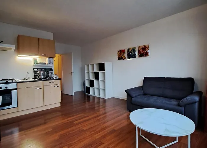 Appartement Apartments, 20 Minutes From Amsterdam, Full Service Objectcode Um46 Uitgeest